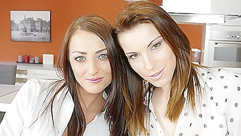 Hairy pussy and a girl with grayar television Hairy pussy and a girl with grayar television